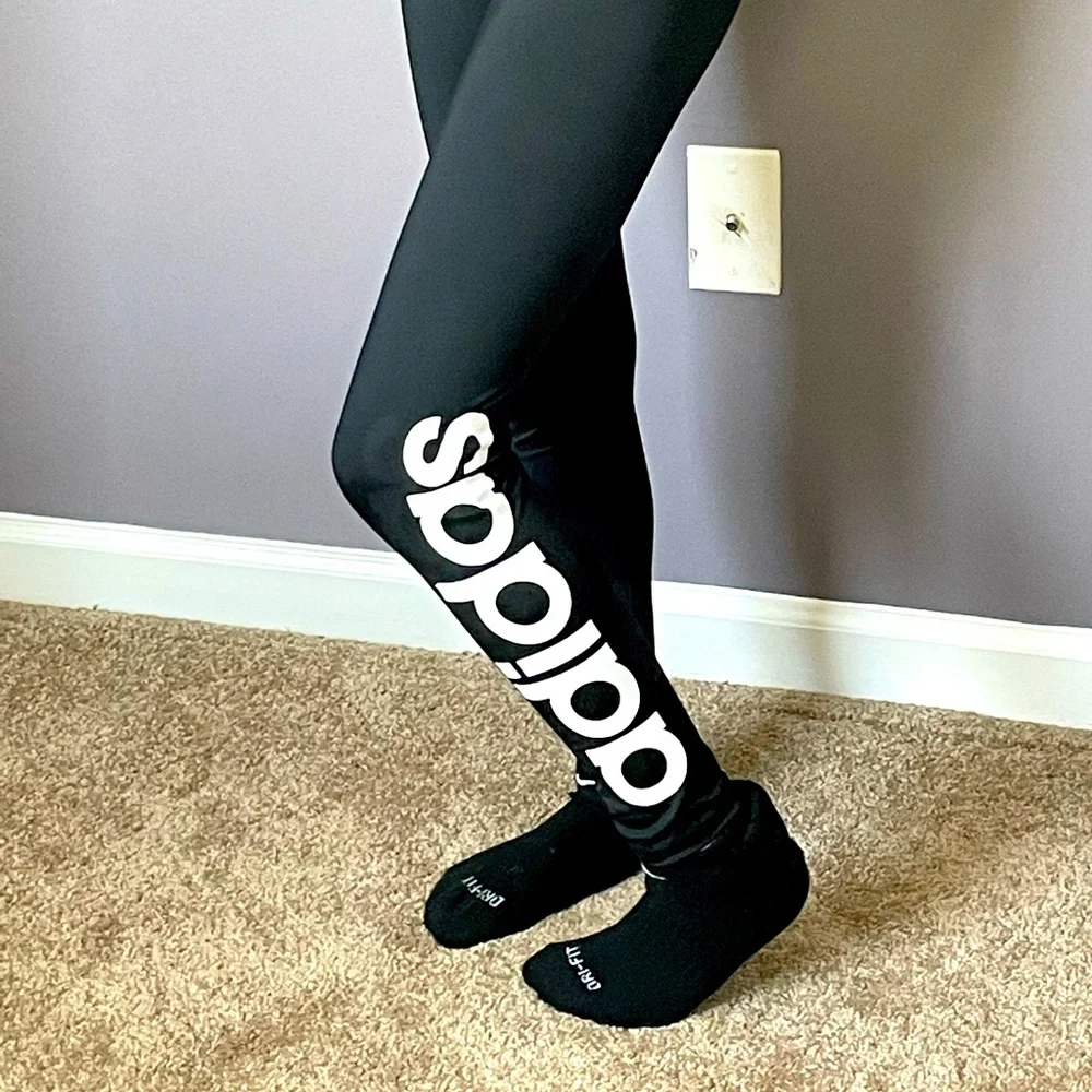 Adidas Logo Excellent Condition Girls Size 10/12 - Picture 3 of 4